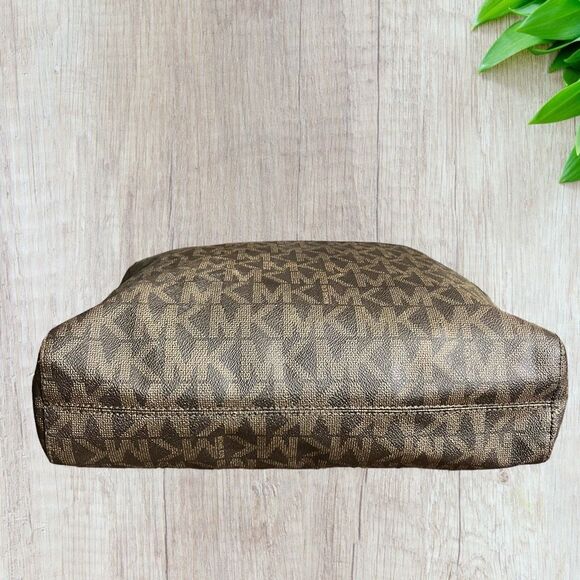 Michael Kors Large Carry-All / NWOT - Picture 6 of 9